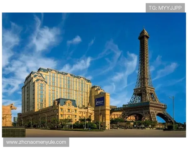 探索澳门巴黎人真人版的极致魅力，体验逼真还原的巴黎景观与奢华娱乐设施共融盛会