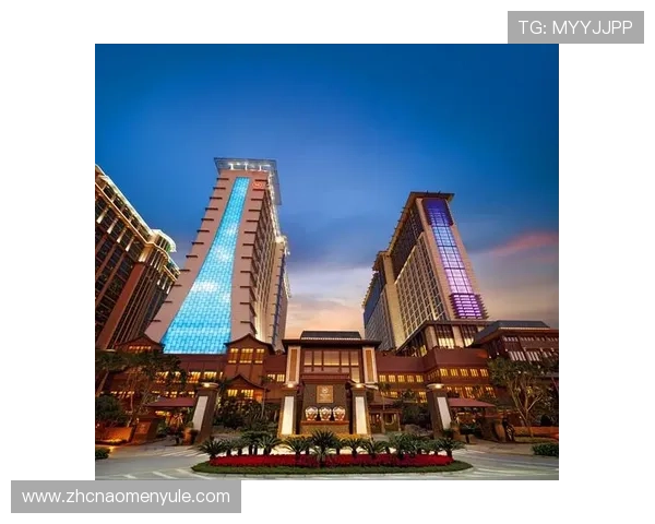 澳门百老汇简介：澳门百老汇在旅游业中的重要意义与文化影响分析